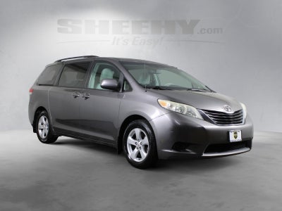 2011 Toyota Sienna LE 7 Passenger