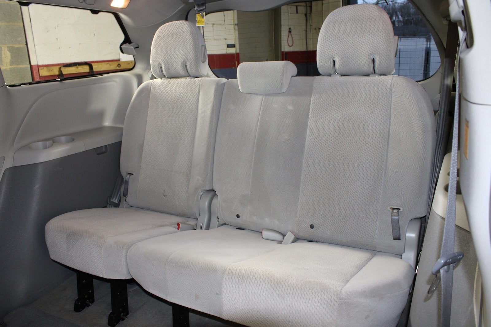 2011 Toyota Sienna LE 7 Passenger