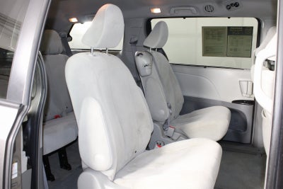2011 Toyota Sienna LE 7 Passenger