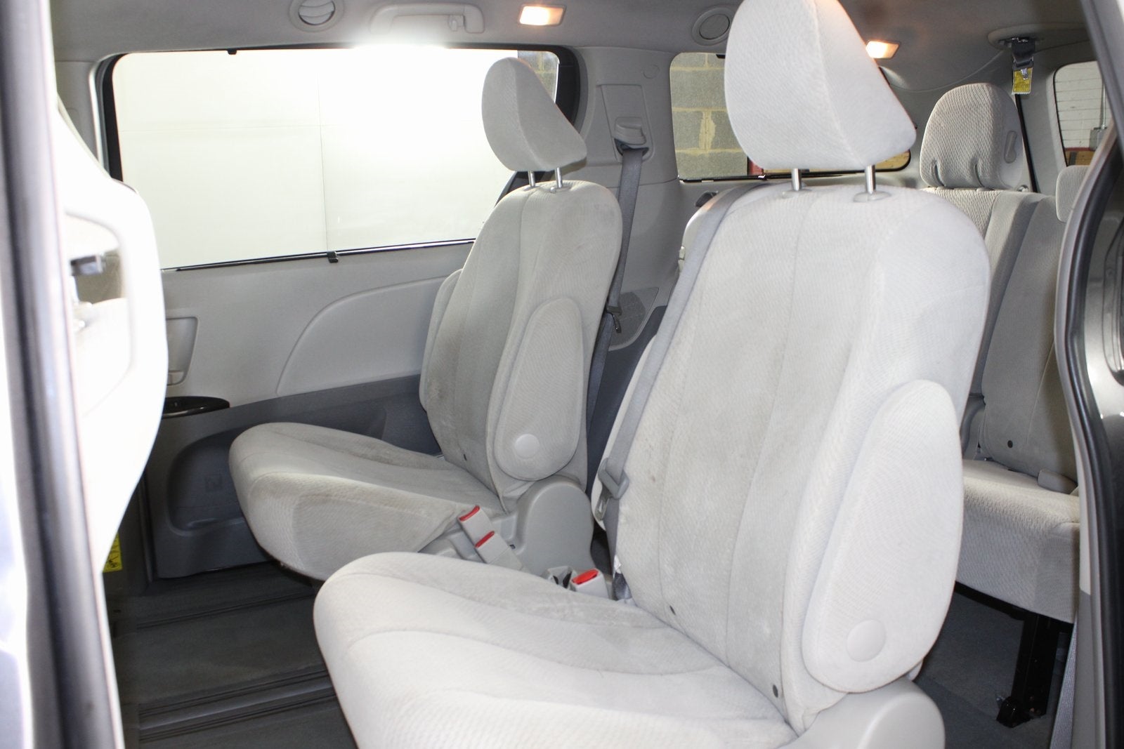 2011 Toyota Sienna LE 7 Passenger