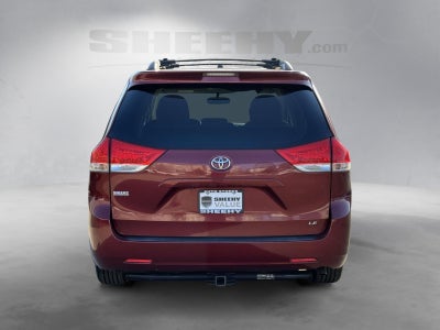 2012 Toyota Sienna LE 8 Passenger