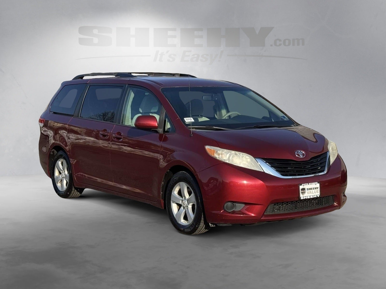2012 Toyota Sienna LE 8 Passenger