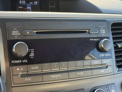 2012 Toyota Sienna LE 8 Passenger