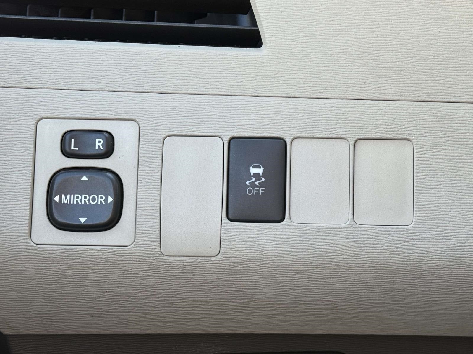 2012 Toyota Sienna LE 8 Passenger