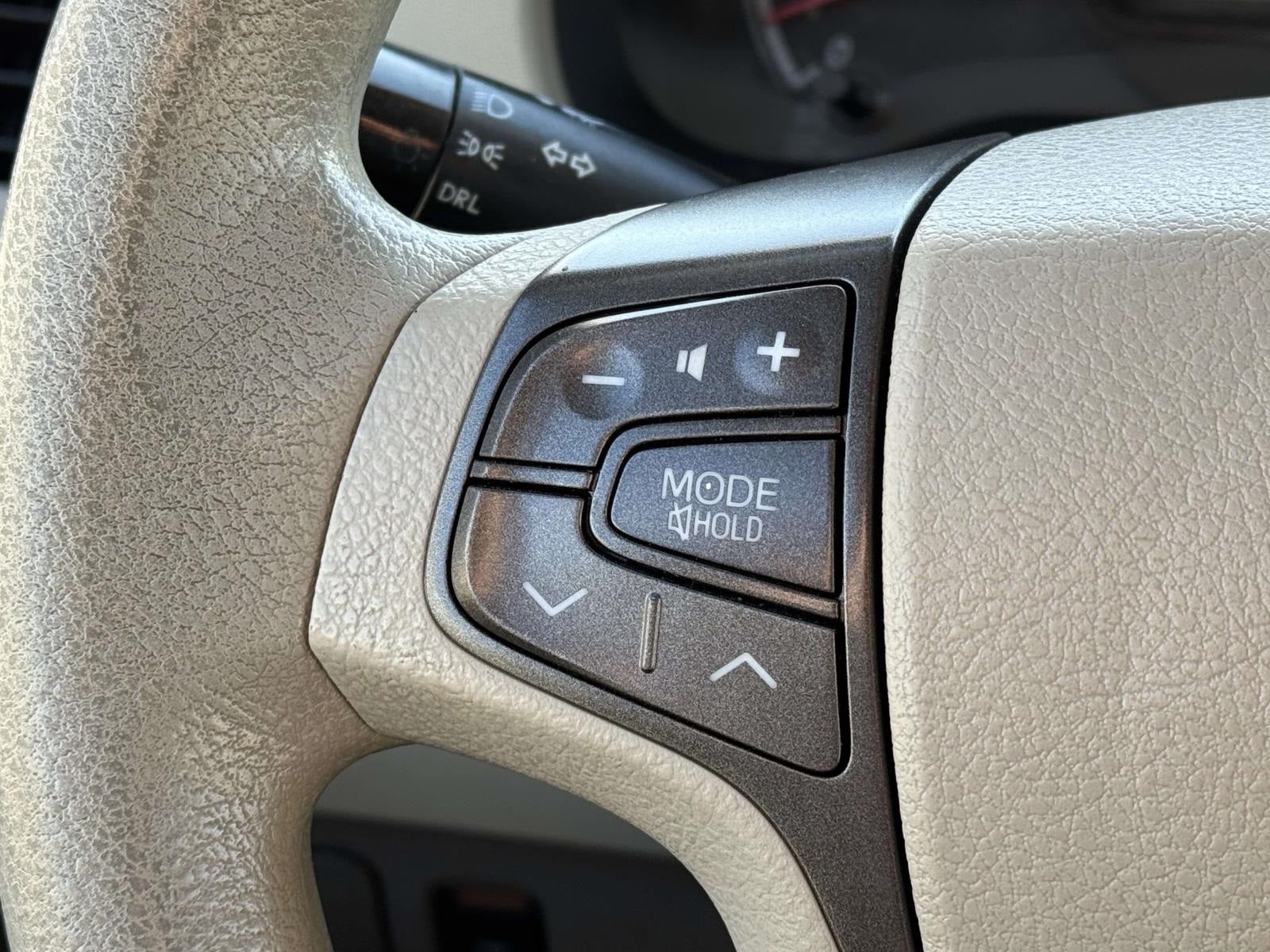 2012 Toyota Sienna LE 8 Passenger