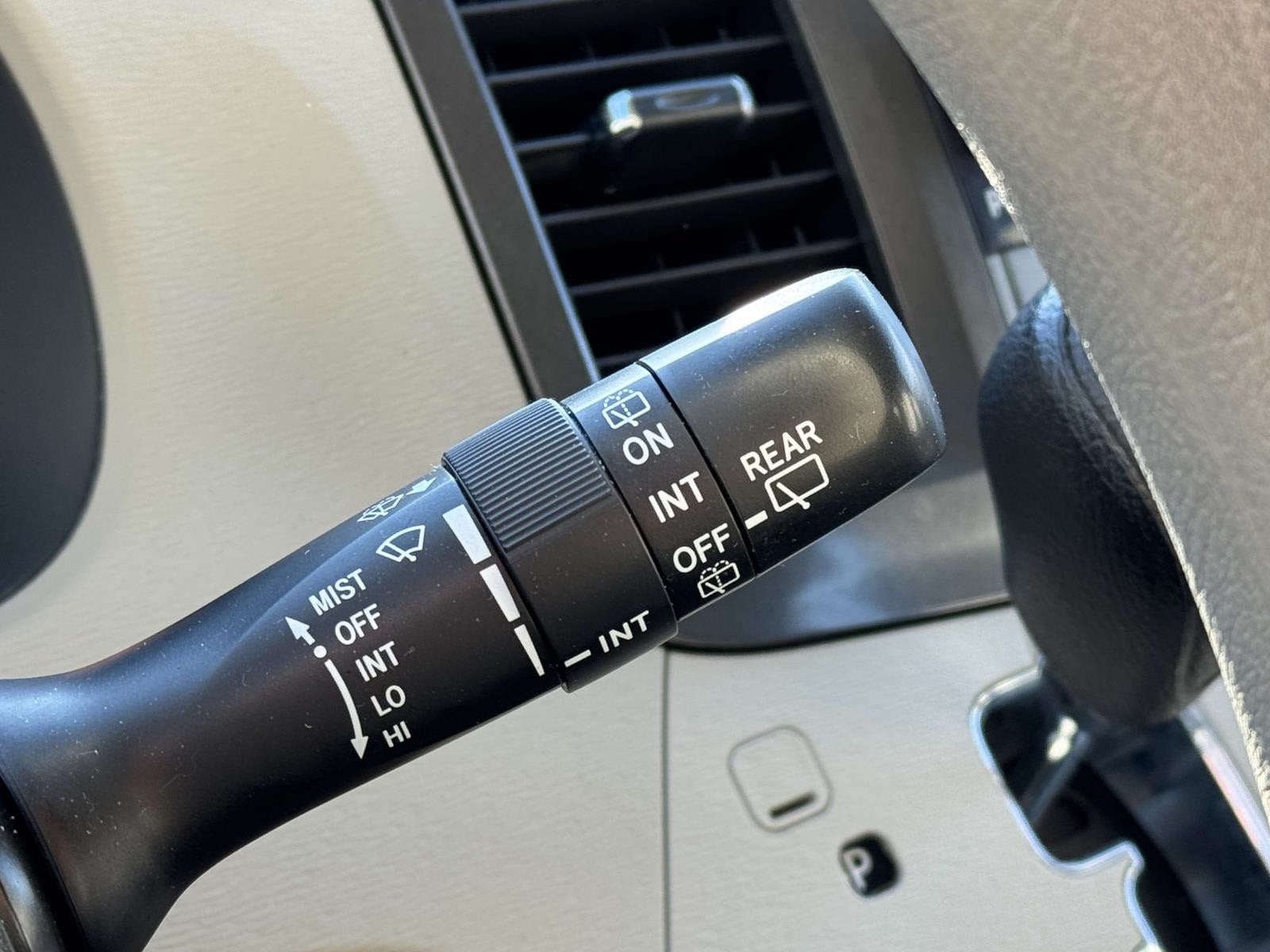 2012 Toyota Sienna LE 8 Passenger