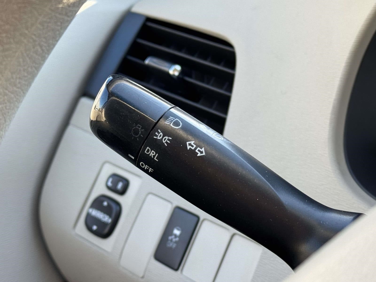 2012 Toyota Sienna LE 8 Passenger