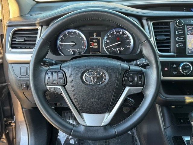 2016 Toyota Highlander XLE V6