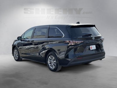 2024 Toyota Sienna LE 8 Passenger