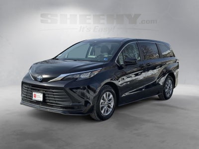 2024 Toyota Sienna LE 8 Passenger