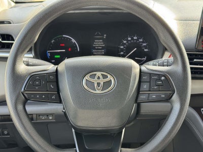 2024 Toyota Sienna LE 8 Passenger