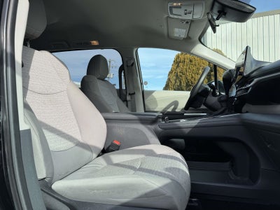 2024 Toyota Sienna LE 8 Passenger