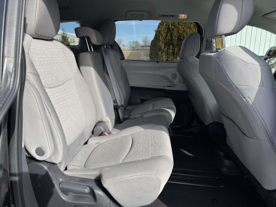 2024 Toyota Sienna LE 8 Passenger