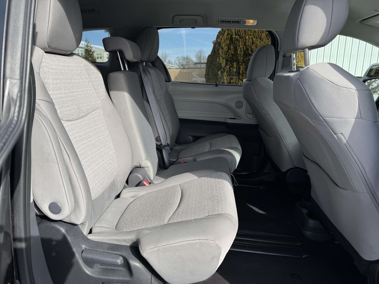 2024 Toyota Sienna LE 8 Passenger