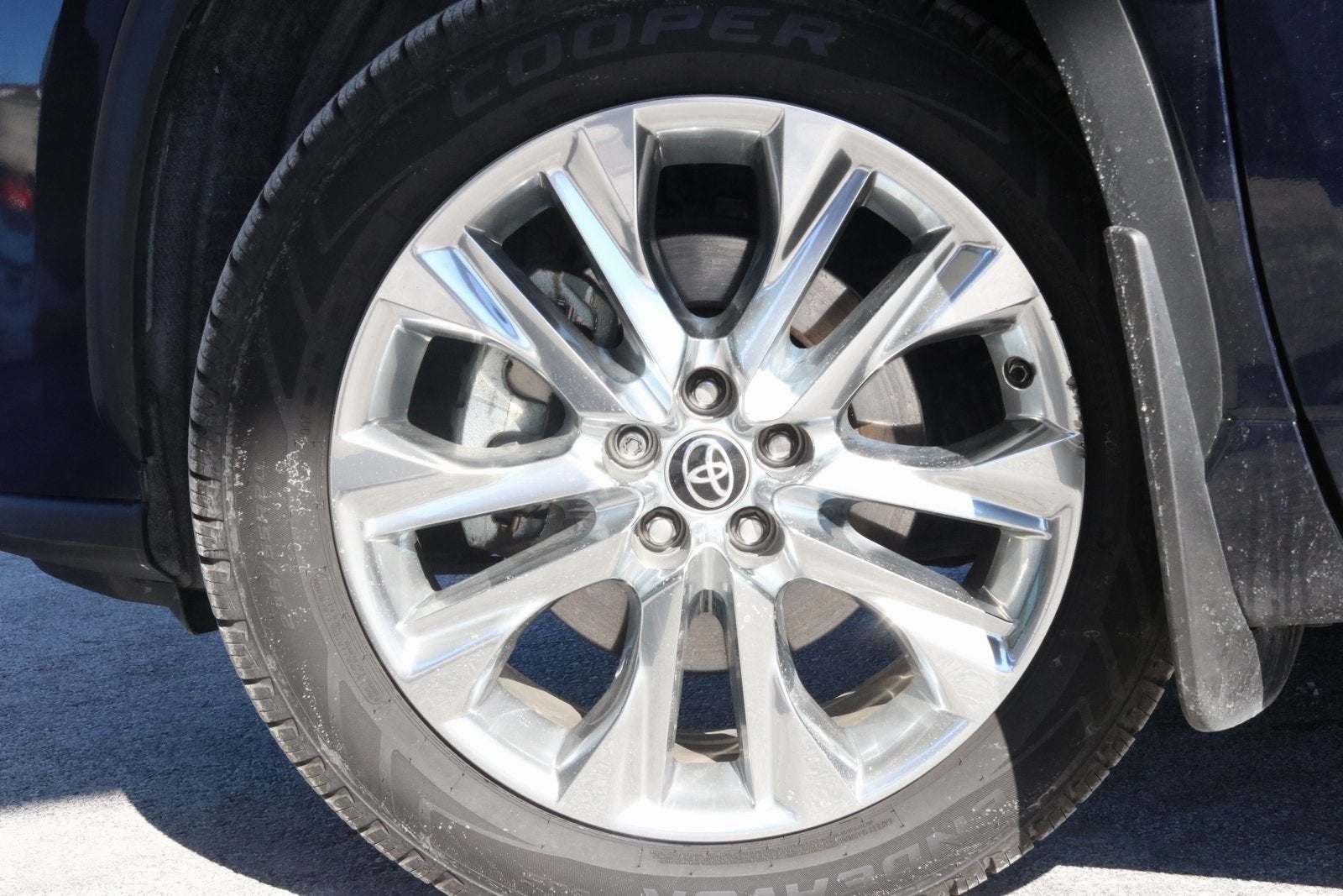 2022 Toyota Highlander Hybrid Limited