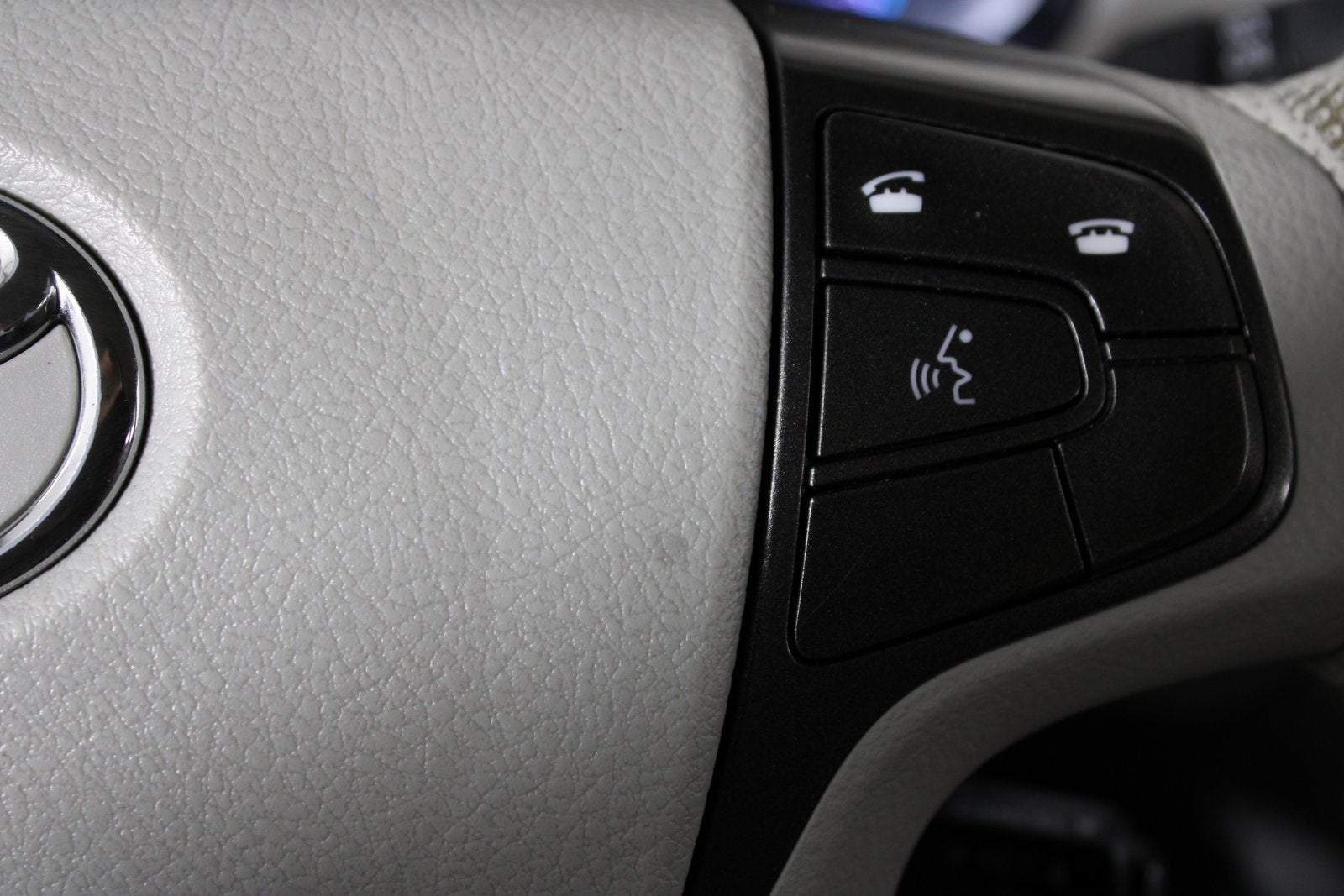 2014 Toyota Sienna XLE 8 Passenger