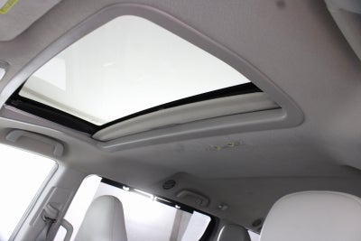 2014 Toyota Sienna XLE 8 Passenger