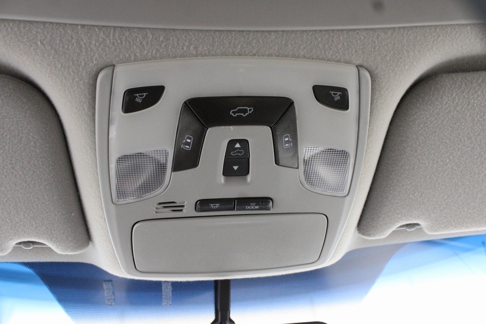 2014 Toyota Sienna XLE 8 Passenger