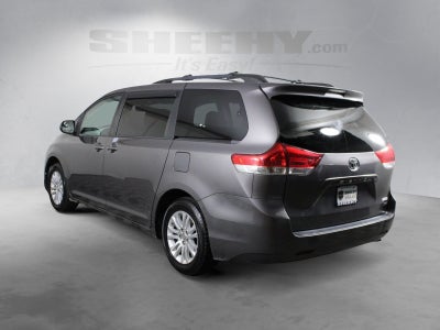 2014 Toyota Sienna XLE 8 Passenger