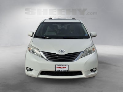 2015 Toyota Sienna XLE 8 Passenger