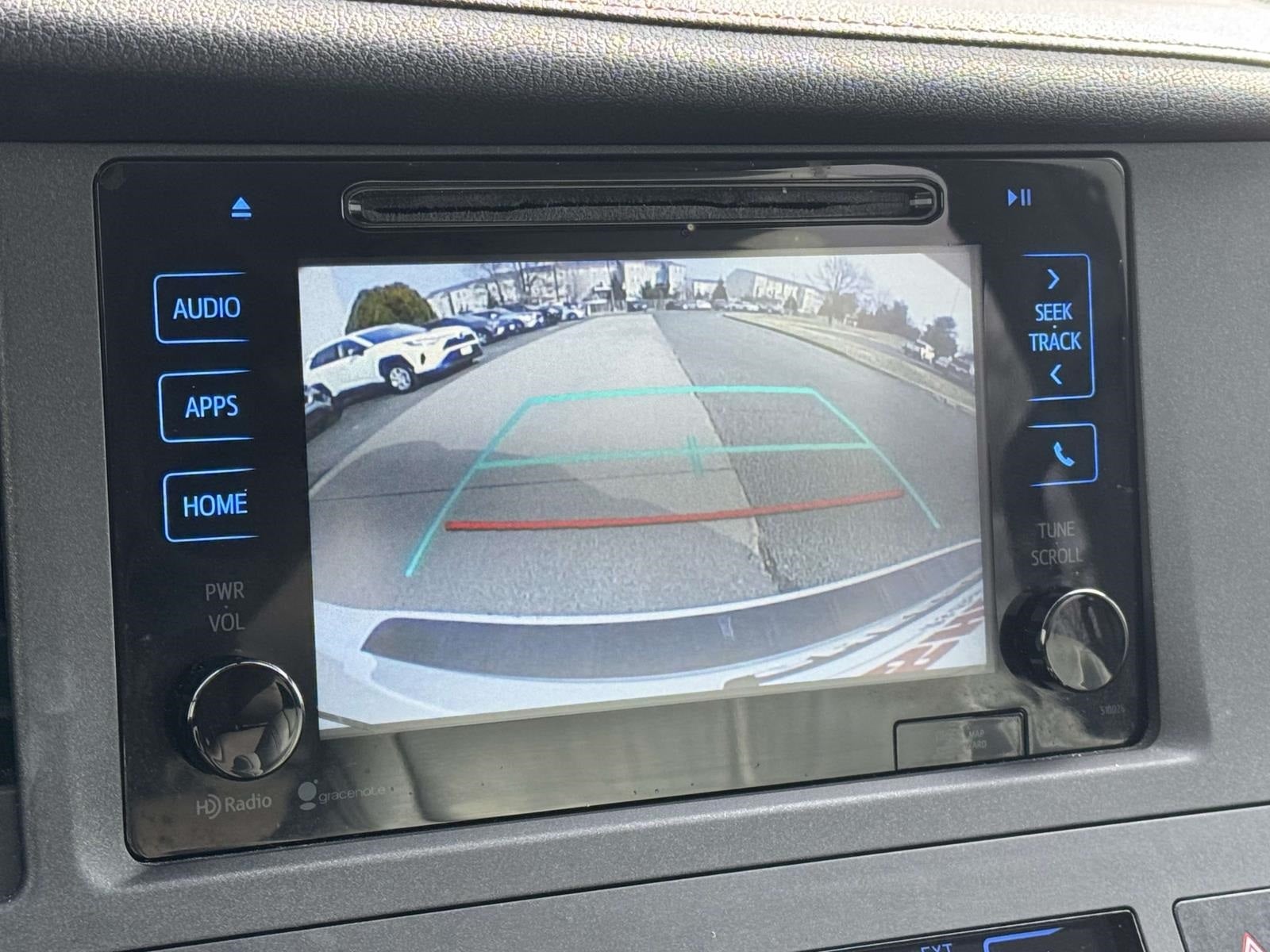 2015 Toyota Sienna XLE 8 Passenger