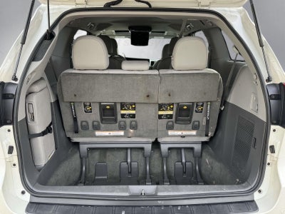 2015 Toyota Sienna XLE 8 Passenger