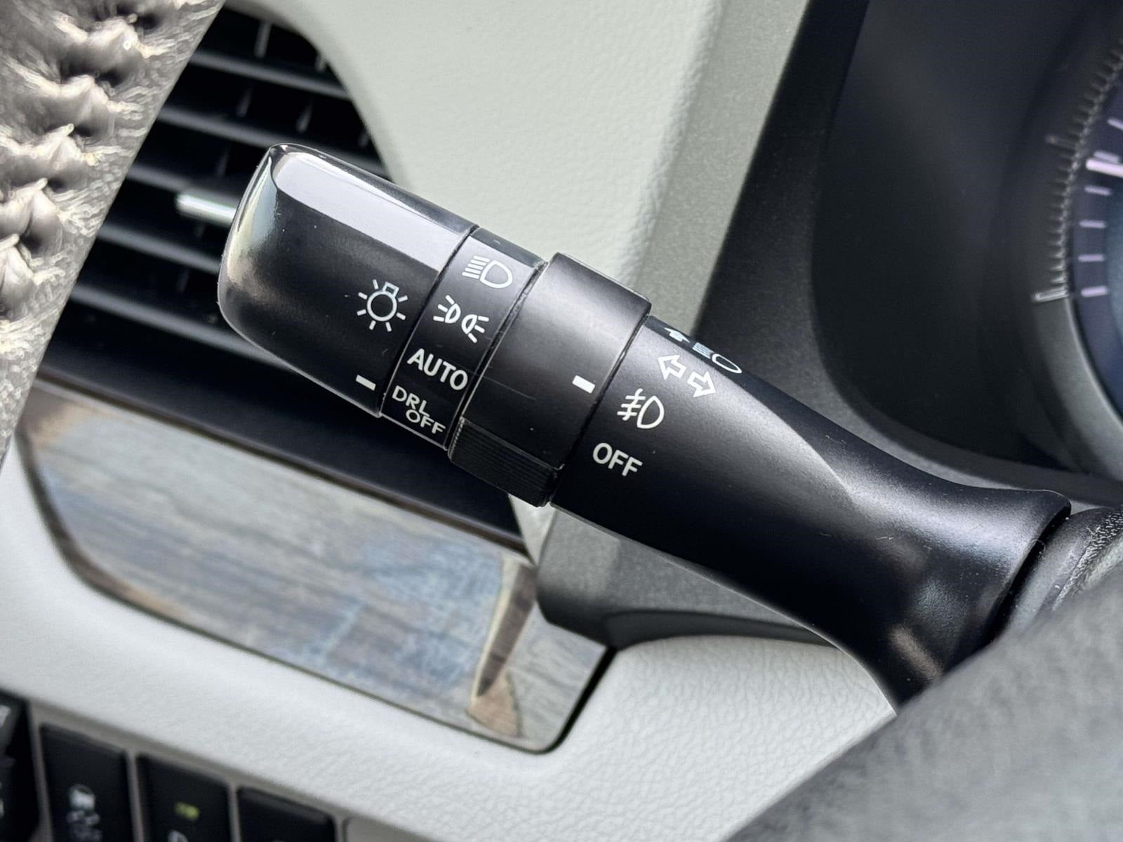 2015 Toyota Sienna XLE 8 Passenger