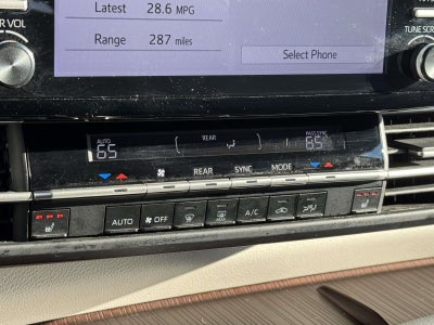 2024 Toyota Sienna XLE 8 Passenger