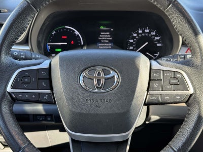 2024 Toyota Sienna XLE 8 Passenger
