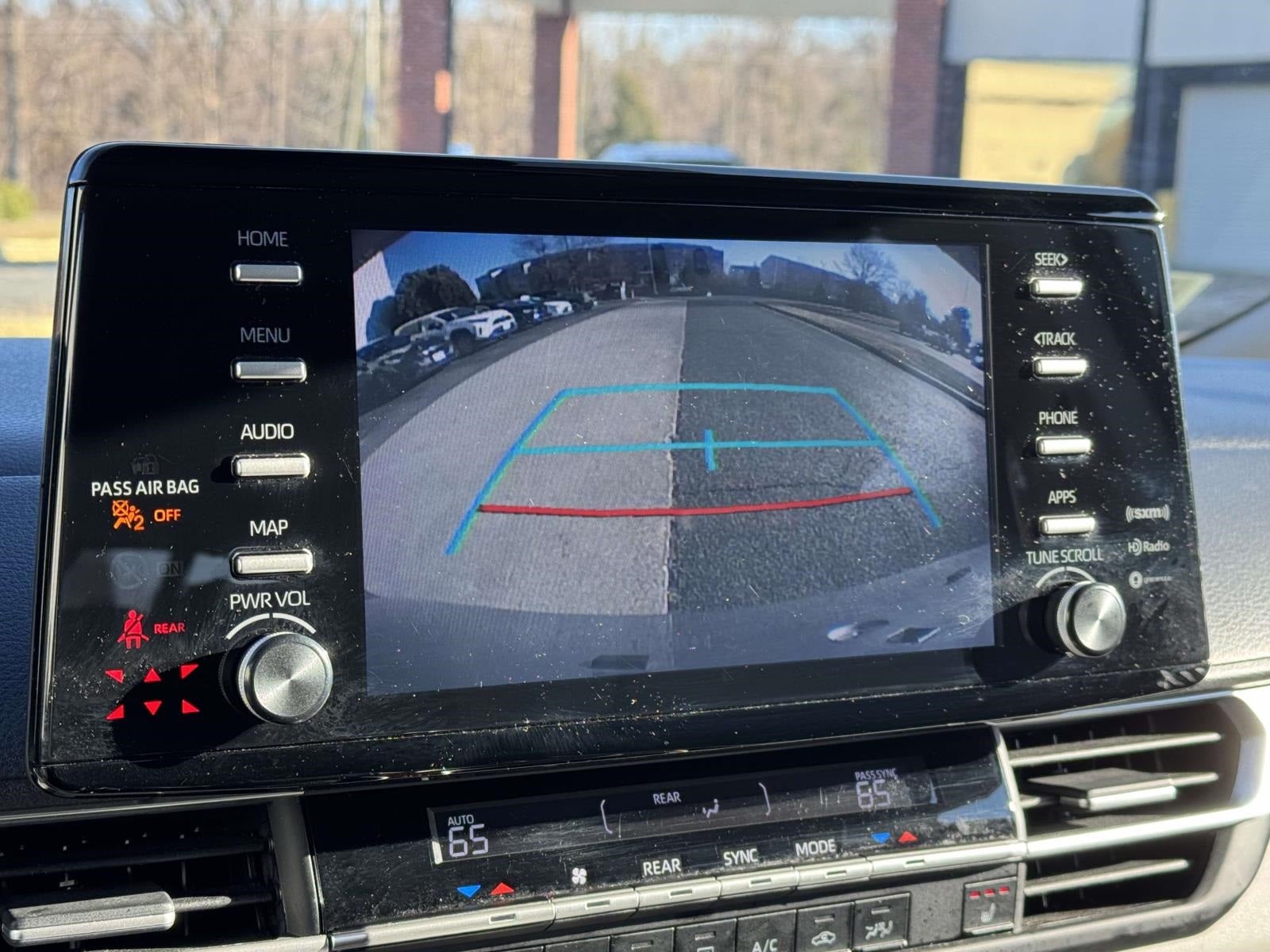 2024 Toyota Sienna XLE 8 Passenger