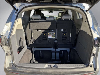 2024 Toyota Sienna XLE 8 Passenger