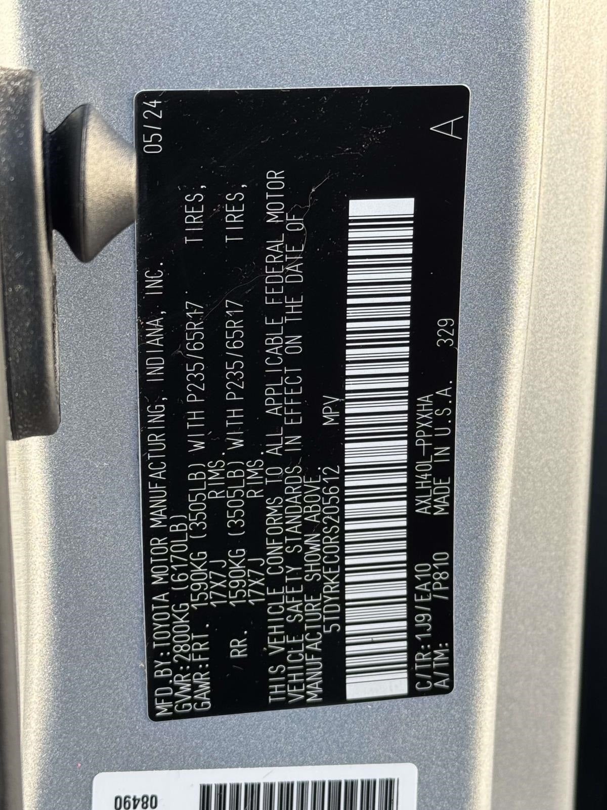 2024 Toyota Sienna XLE 8 Passenger