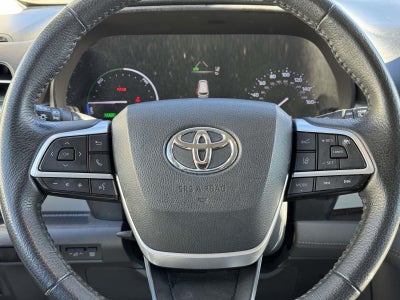 2023 Toyota Sienna XLE 8 Passenger