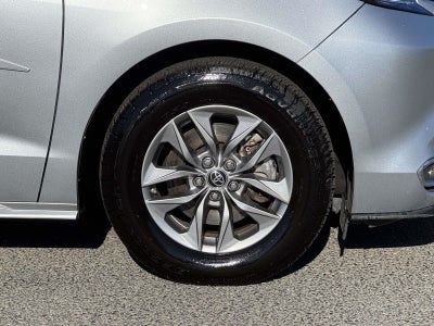 2023 Toyota Sienna XLE 8 Passenger