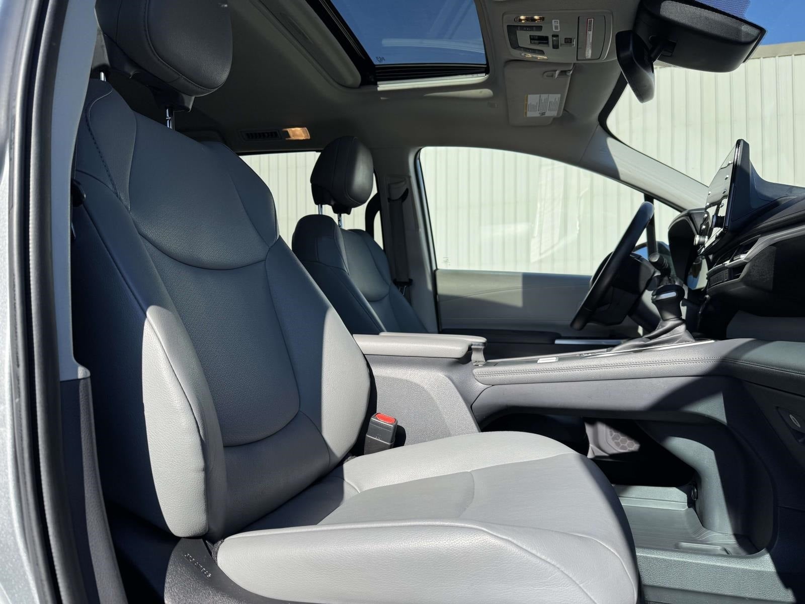 2023 Toyota Sienna XLE 8 Passenger