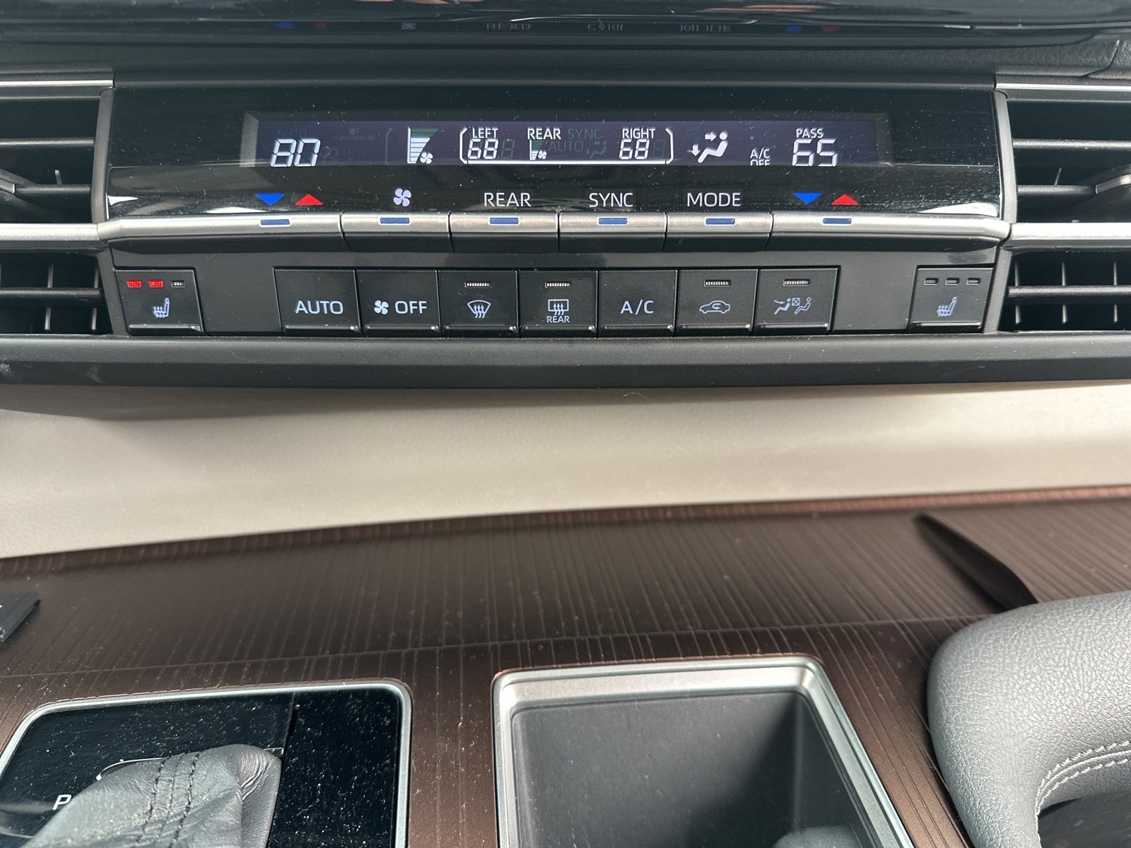 2022 Toyota Sienna XLE HYBRID 7 Passenger