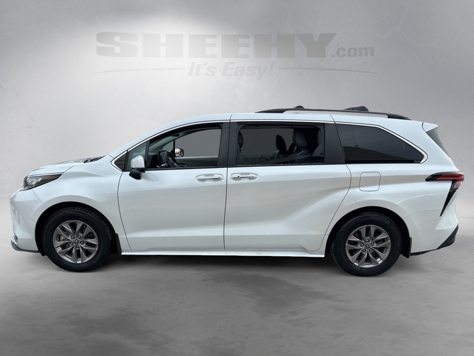2022 Toyota Sienna XLE HYBRID 7 Passenger