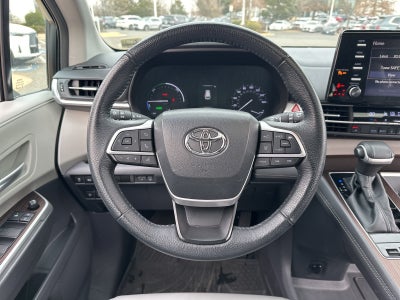 2022 Toyota Sienna XLE HYBRID 7 Passenger