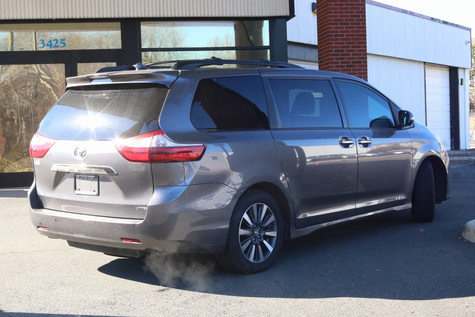 2020 Toyota Sienna Limited Premium 7 Passenger