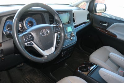 2020 Toyota Sienna Limited Premium 7 Passenger