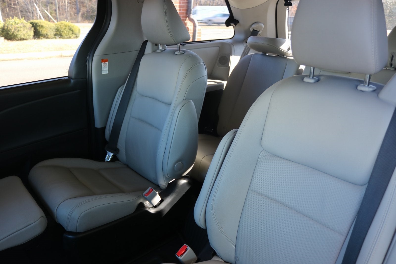 2020 Toyota Sienna Limited Premium 7 Passenger