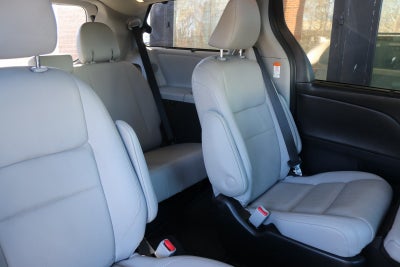 2020 Toyota Sienna Limited Premium 7 Passenger