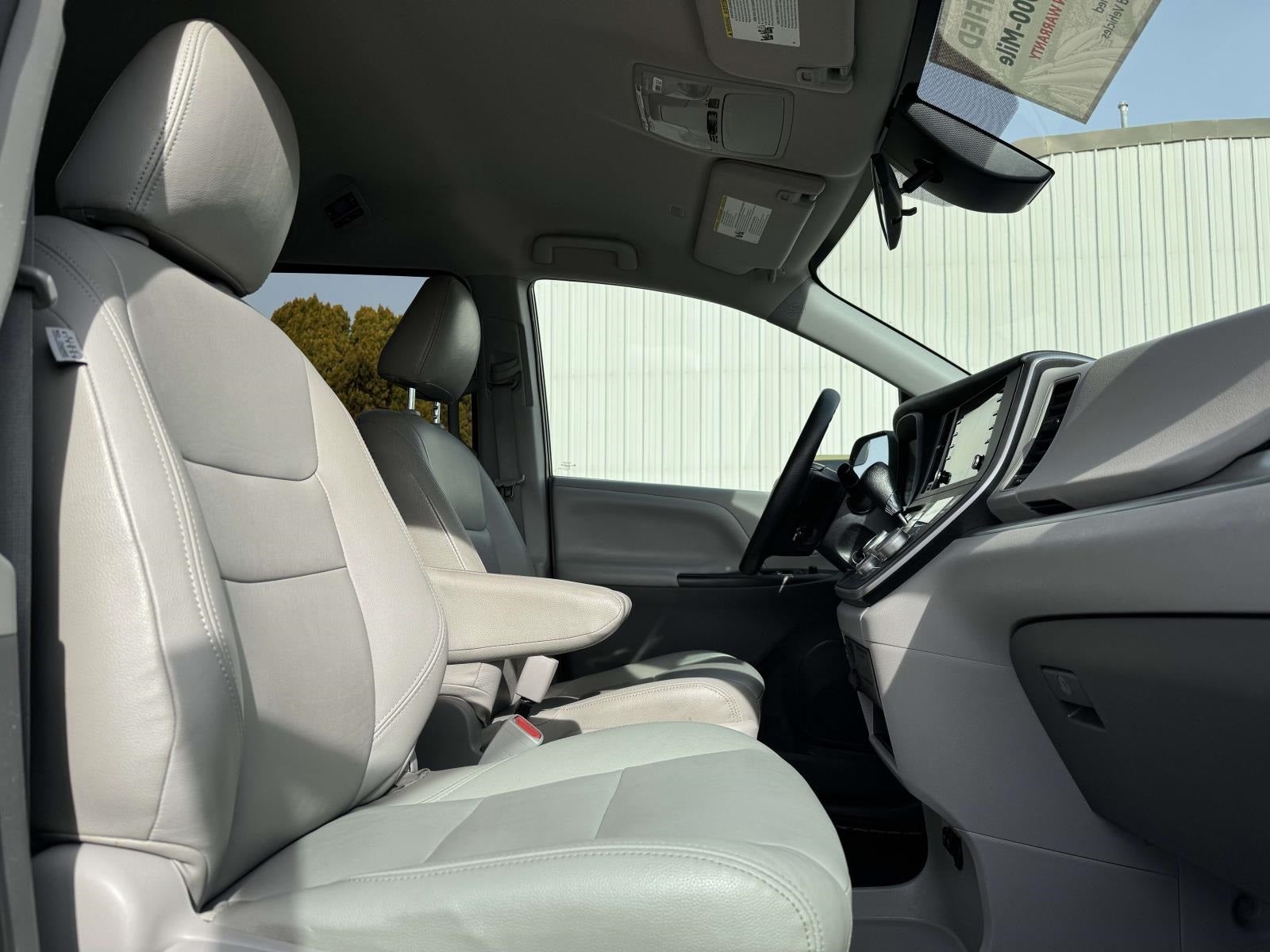 2020 Toyota Sienna L 7 Passenger