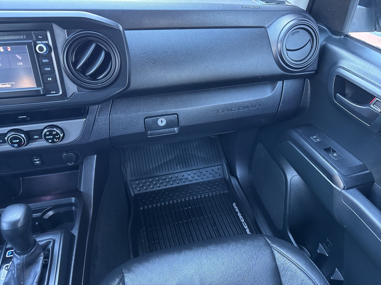 2016 Toyota Tacoma SR5