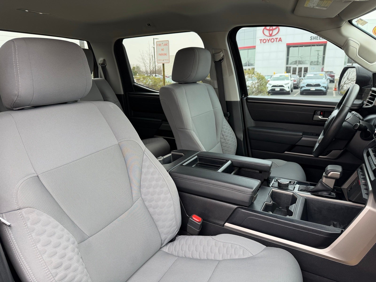 2024 Toyota Tundra SR5