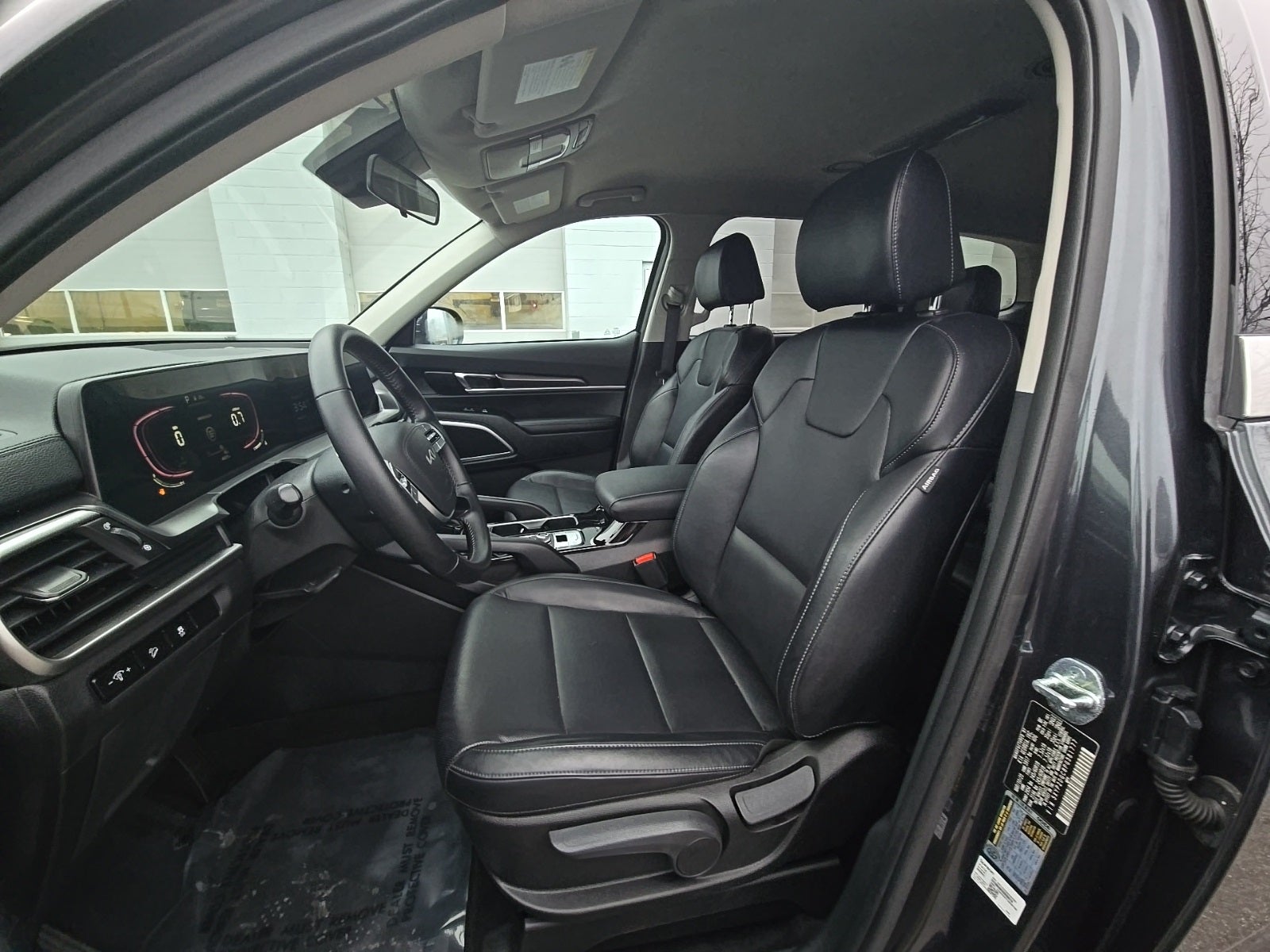 2023 Kia Telluride LX