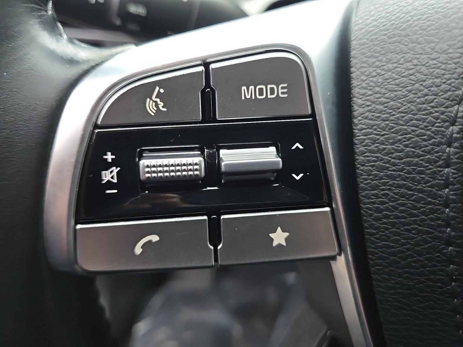 2023 Kia Telluride LX