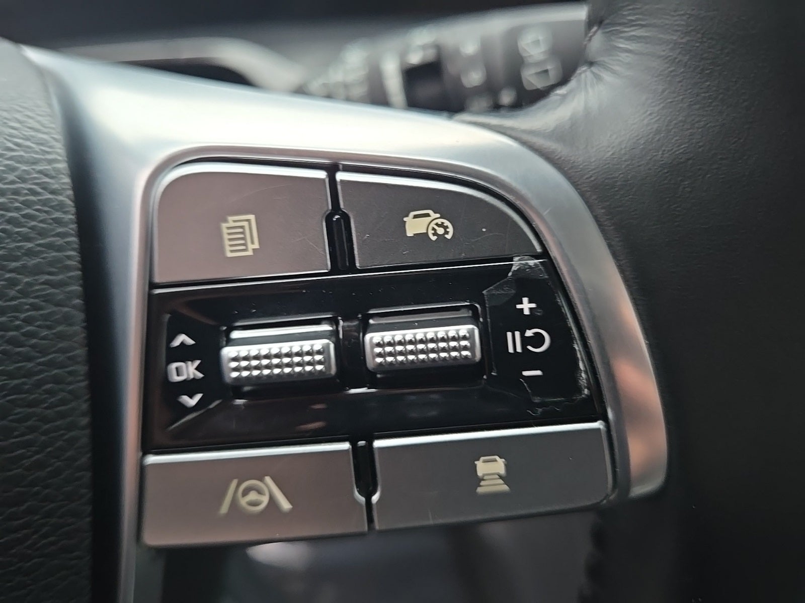 2023 Kia Telluride LX