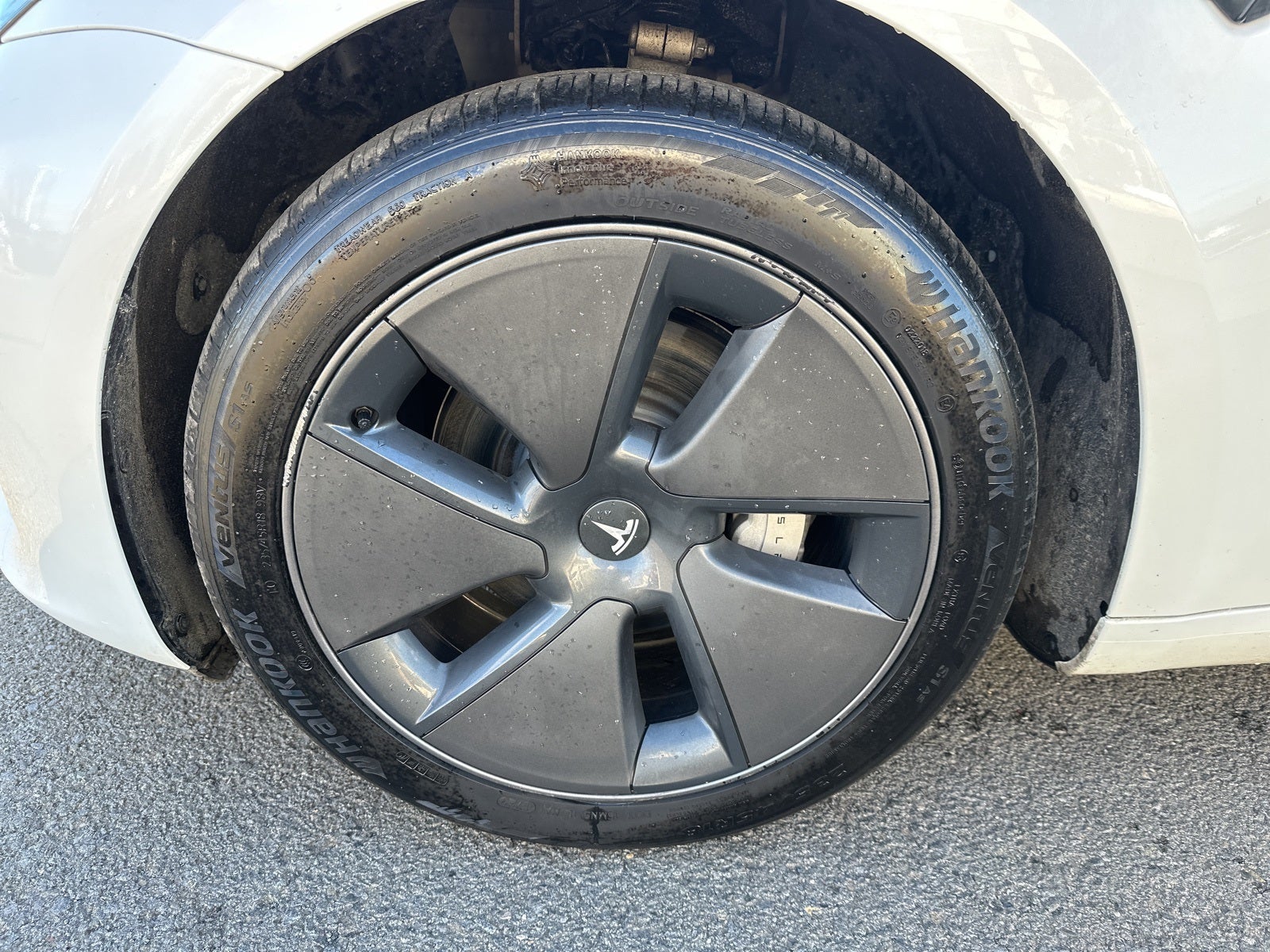 2023 Tesla Model 3 Base