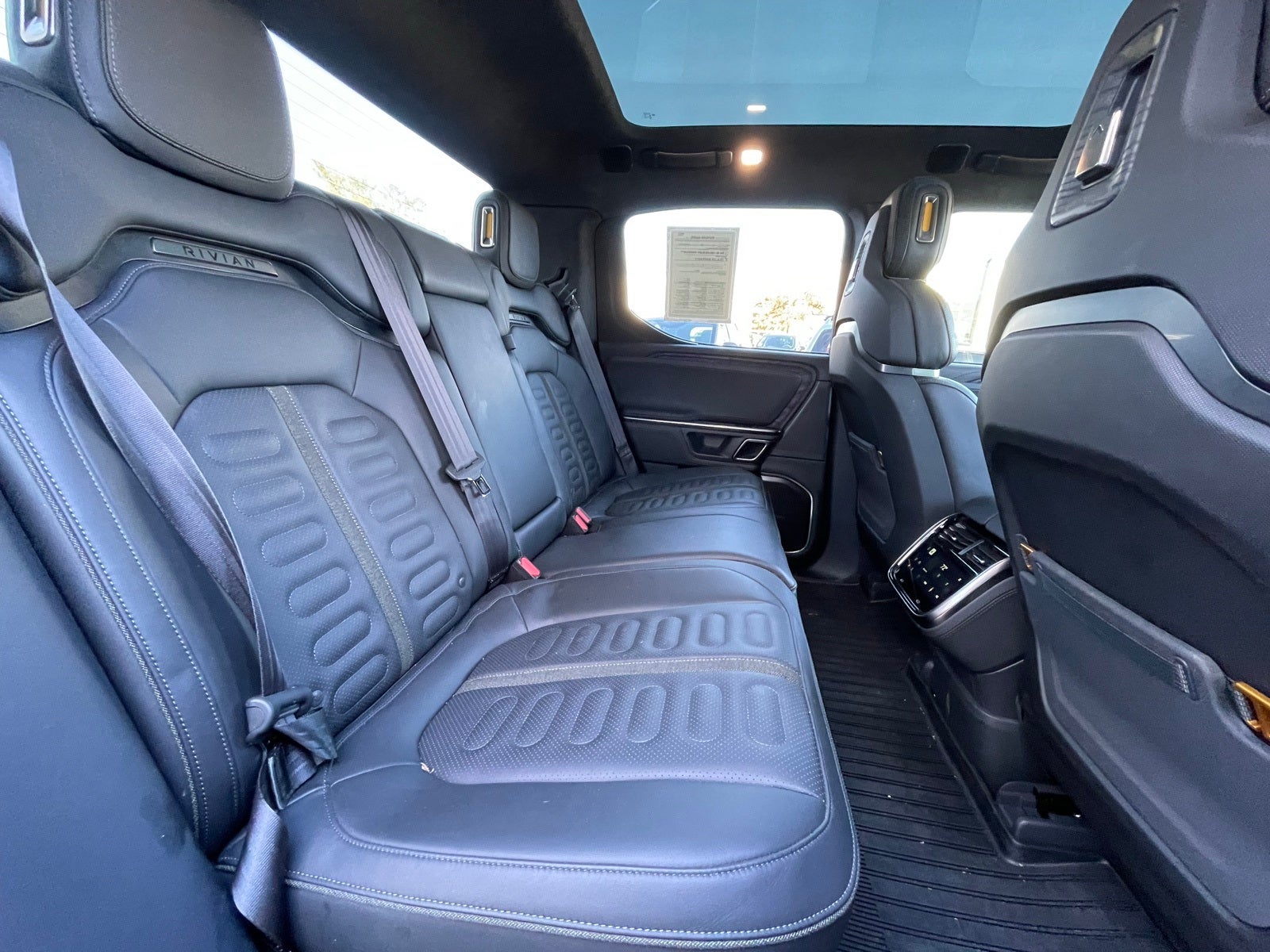 2022 Rivian R1T Adventure